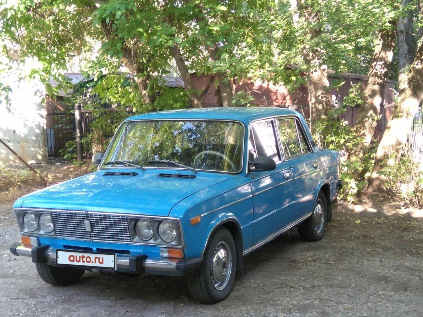 ВАЗ 2106 голубая