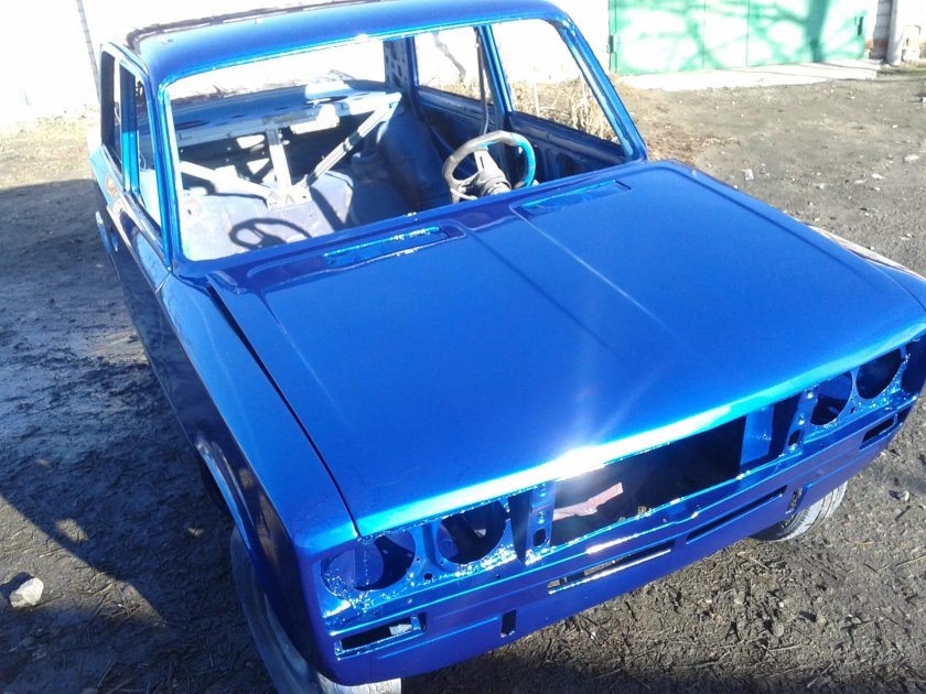 ВАЗ 2106 синяя