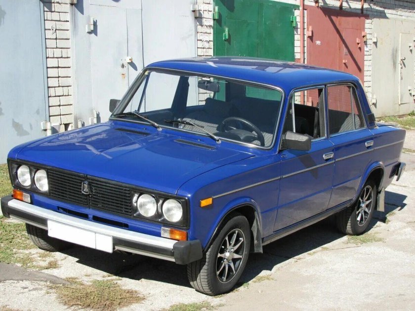 ВАЗ 2106 синяя