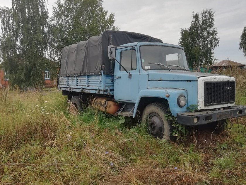 ГАЗ 3307 бортовой
