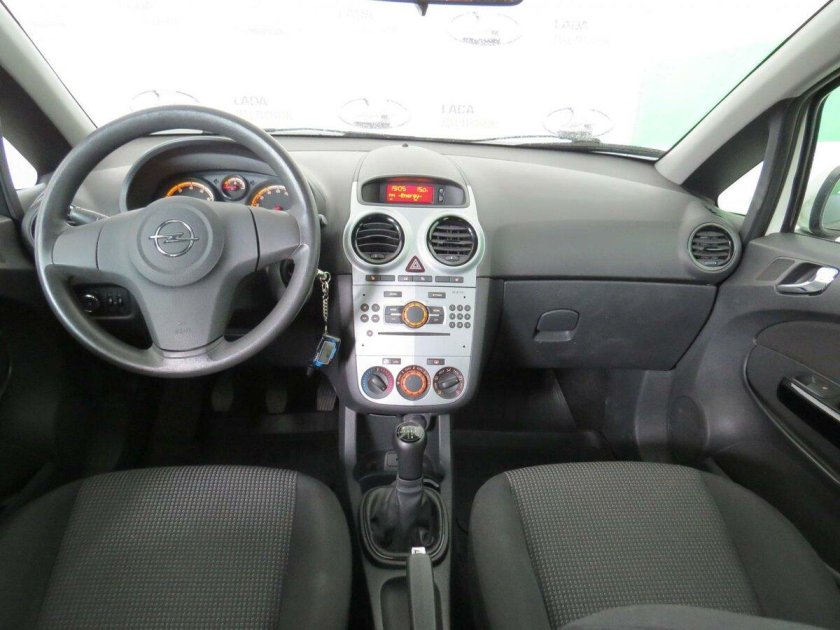 Опель Корса 2013