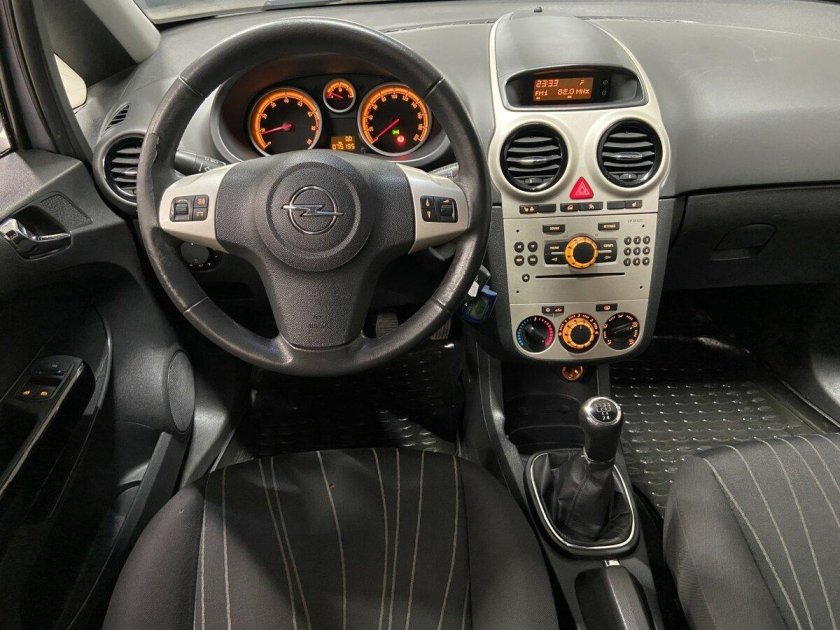 Опель Корса 2007 1.2 механика