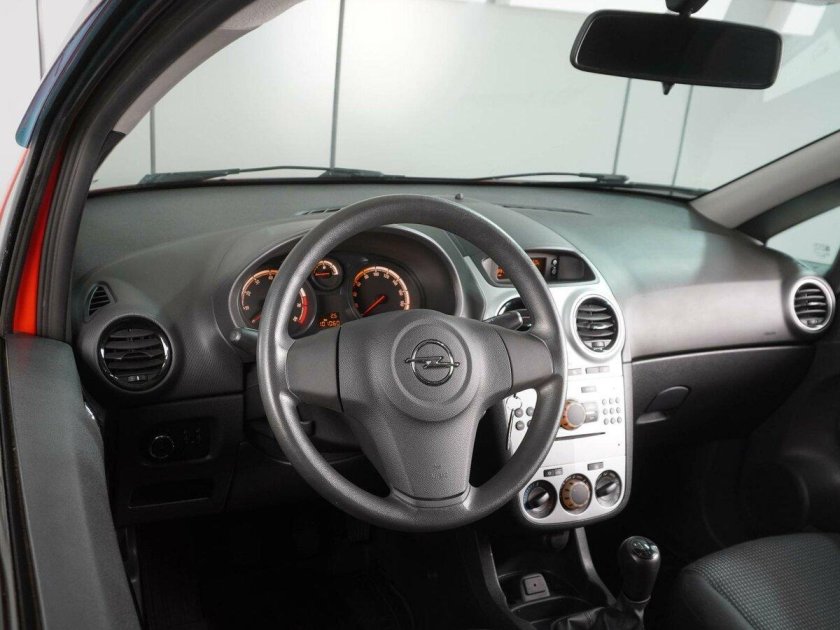 Opel corsa 2007 1.2 салон