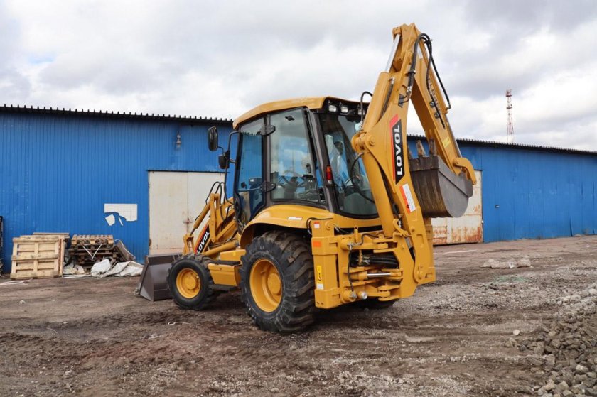 Экскаватор-погрузчик Lovol flb468