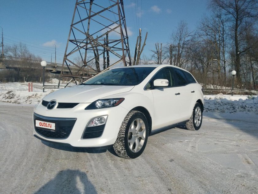 Mazda CX 7 белая