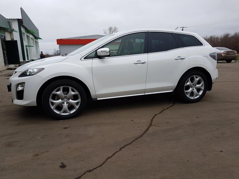 Мазда cx7 белая