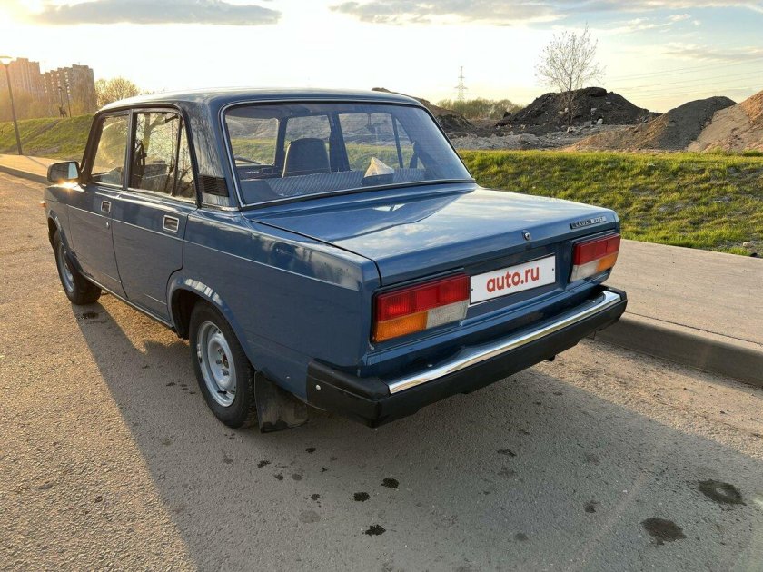 Лада 2107 синий