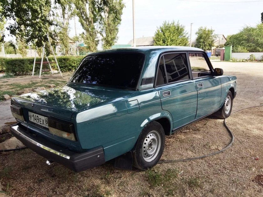 ВАЗ 2107 сине-зеленый металлик