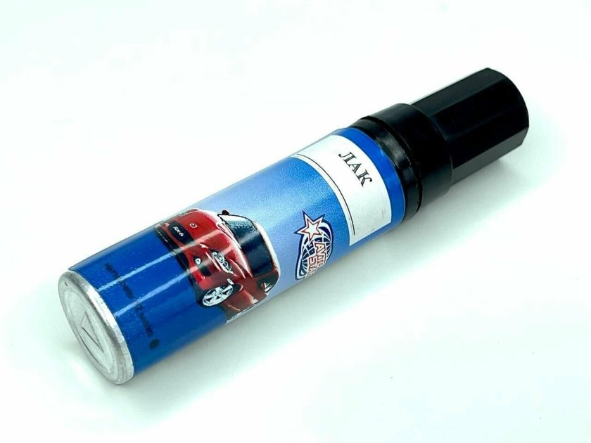 Лак с кисточкой для авто