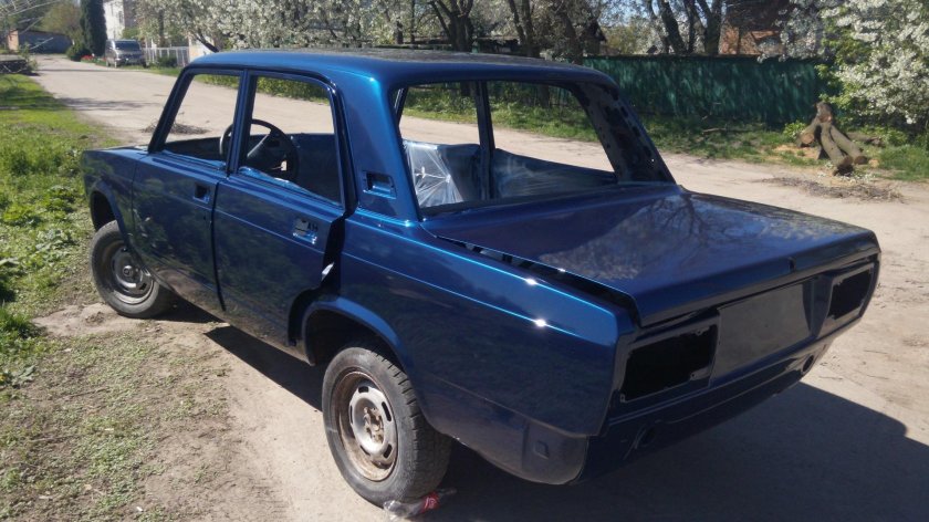 ВАЗ 2107 лазурит