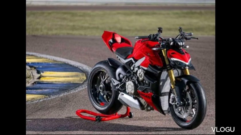 Ducati Streetfighter v4