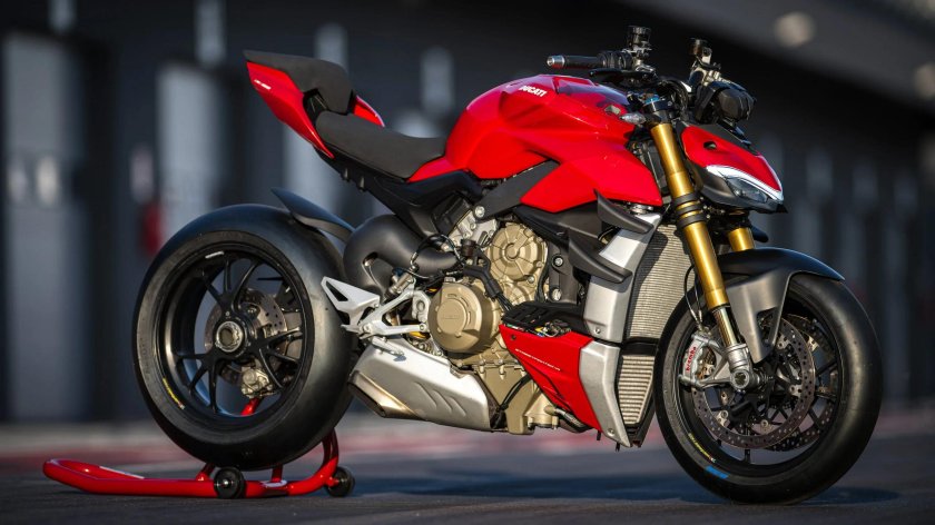 Ducati Streetfighter v4s