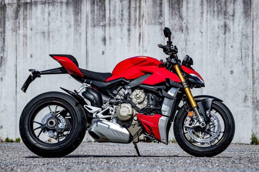 Мотоцикл Ducati Streetfighter v4