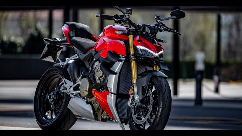 Ducati Streetfighter v4s