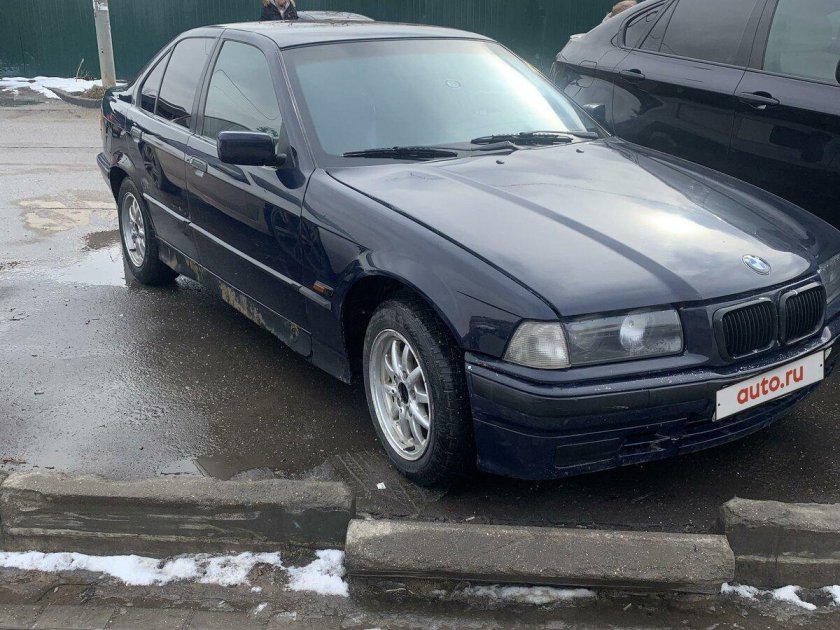 БМВ 3 серии 1996 года