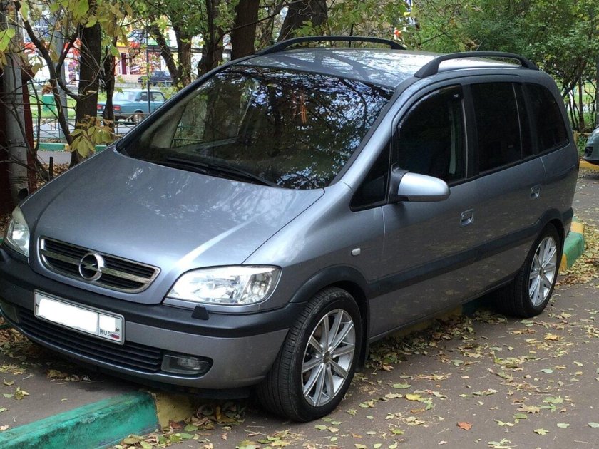 Опель Зафира 2.2 2003