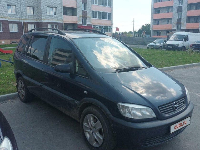 Opel zafira 2000