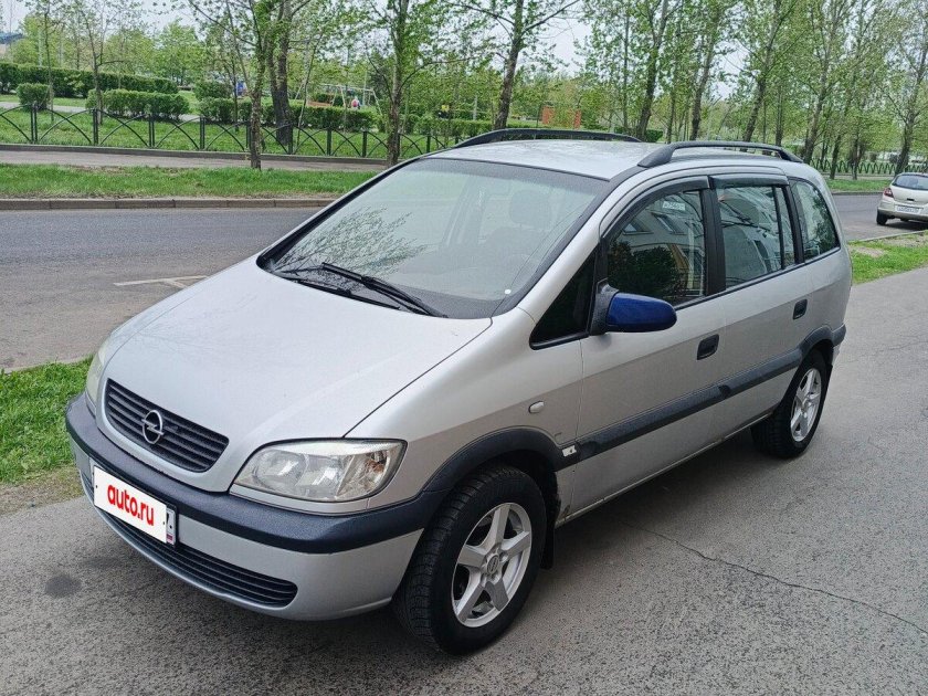 Опель зафира 2001