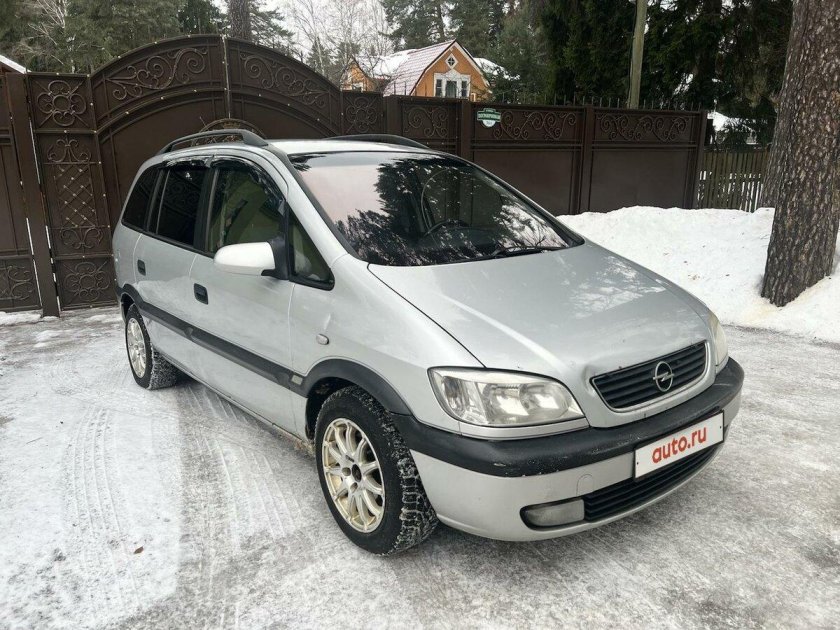 Опель Зафира 2004