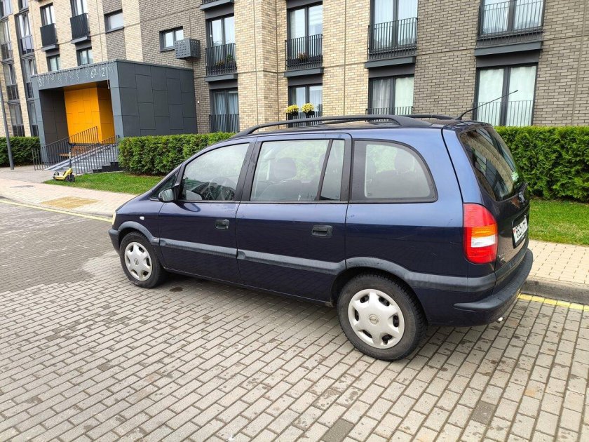 Opel zafira 2000-2003