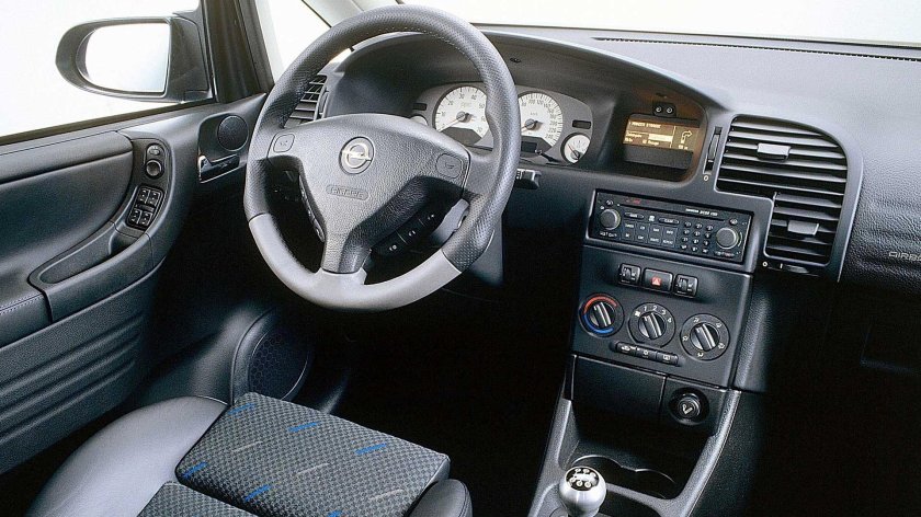 Опель Зафира 2001 салон