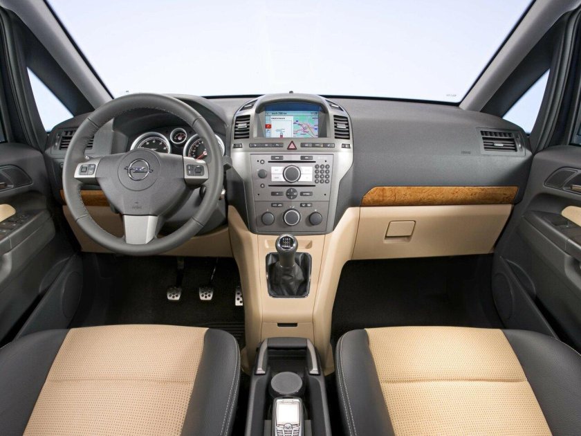 Opel Zafira 2007 салон
