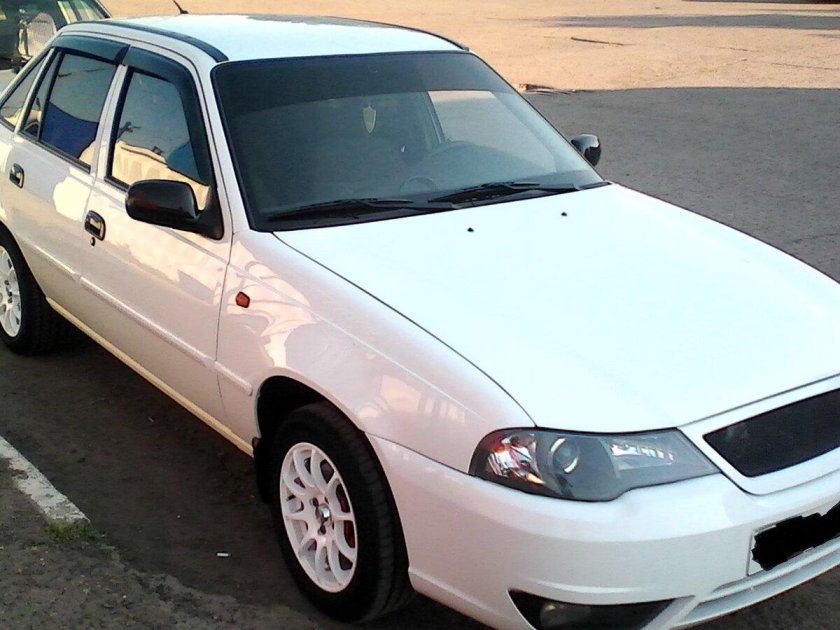 Daewoo Nexia n100 белая