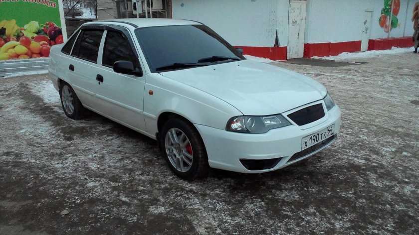 Daewoo Nexia 1 белый