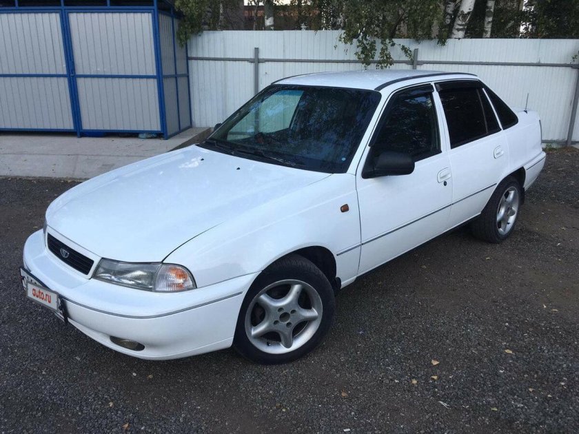 Daewoo Nexia 1 белый