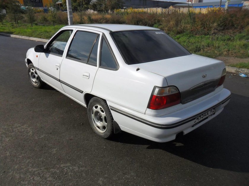 Daewoo Nexia 1 белый
