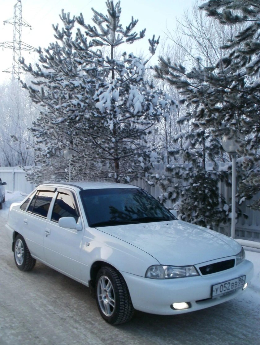 Нексия 2 белый