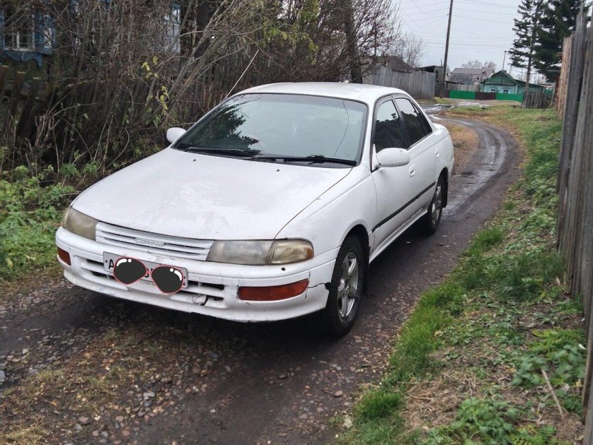 Тойота Карина 1993 года