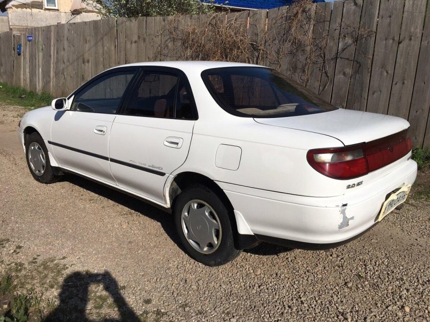 Toyota Carina 1993