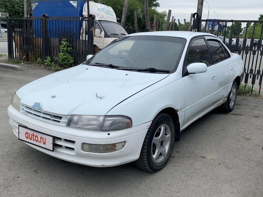 Тойота Карина 1993г