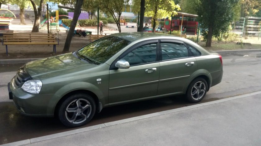 Chevrolet Lacetti Khaki Green