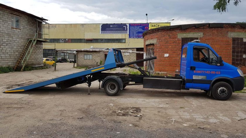 Эвакуатор грузовой Century 5130