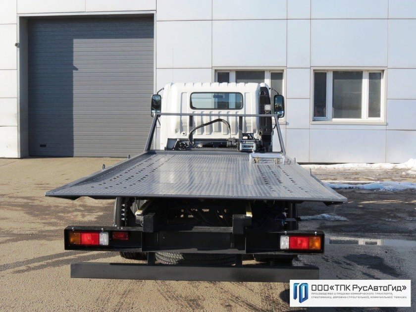 Эвакуаторная платформа Хино 300