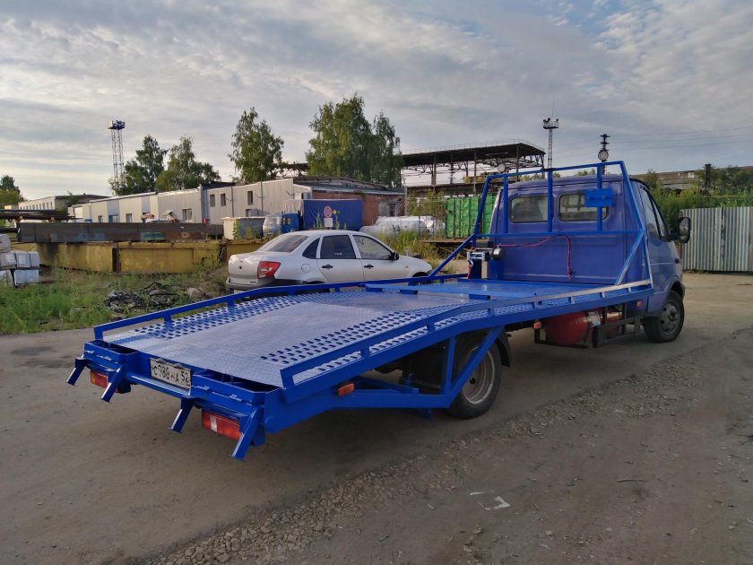 Переделка цельнометаллической газели в эвакуатор