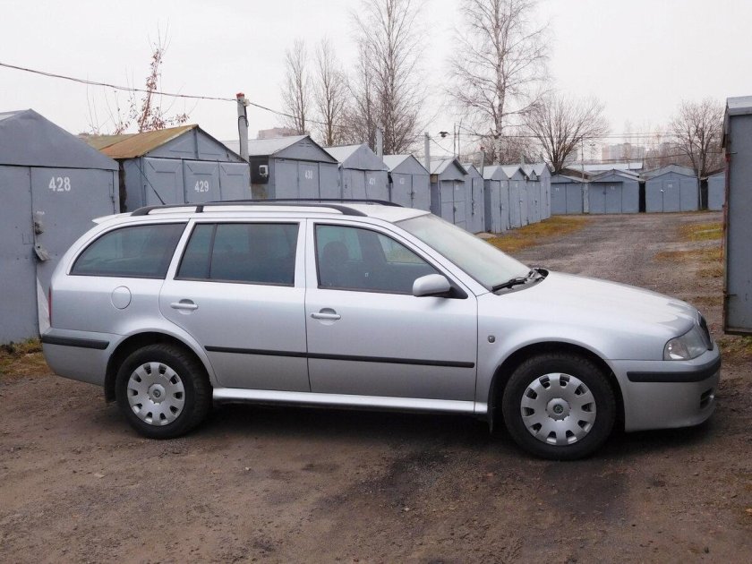 Шкодаоктавтя 1998 универсал