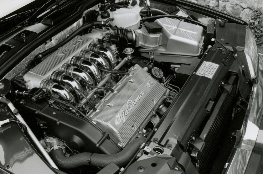Alfa Romeo 164 двигатель