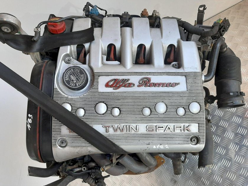 Двигатель Альфа Ромео 2.2 бензин