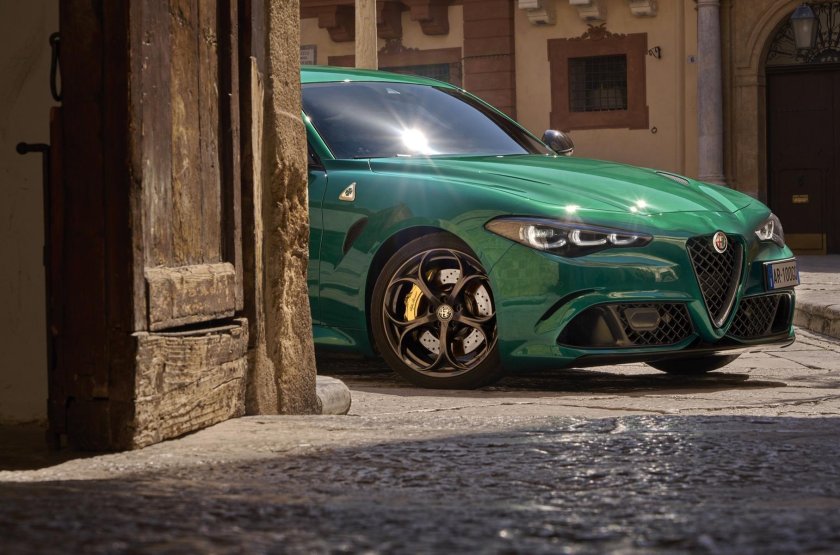 Alfa Romeo Giulia обои