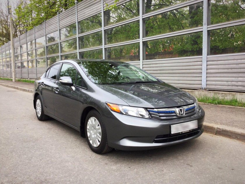 Хонда Цивик 2012 года