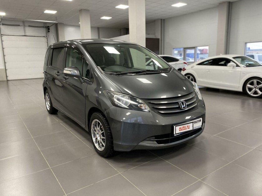 Хонда Фрид 2009