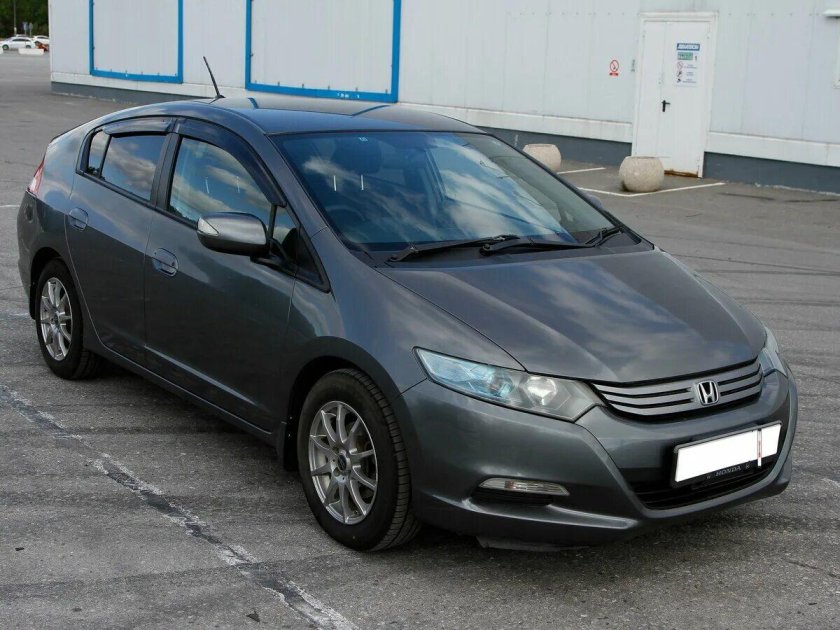 Хонда Инсайт серая