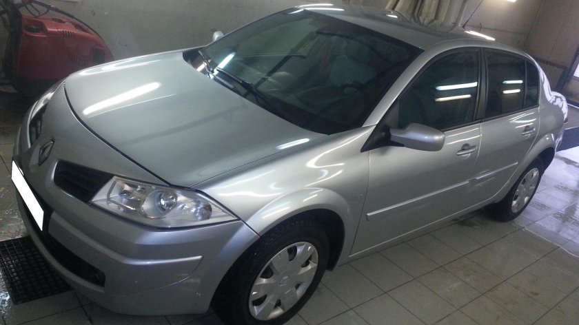 Рено Меган 2 седан серый