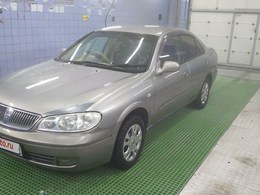 Ниссан Блюберд Силфи серый