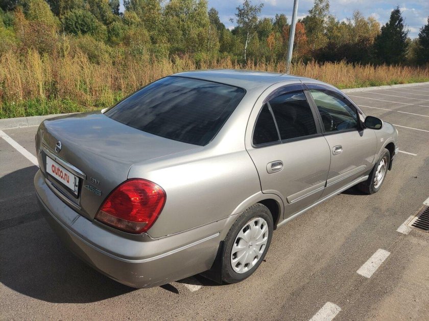Nissan Bluebird Sylphy 2003