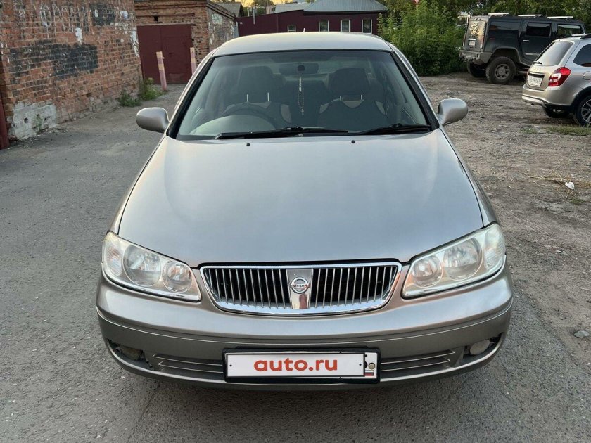 Nissan Bluebird Sylphy 1