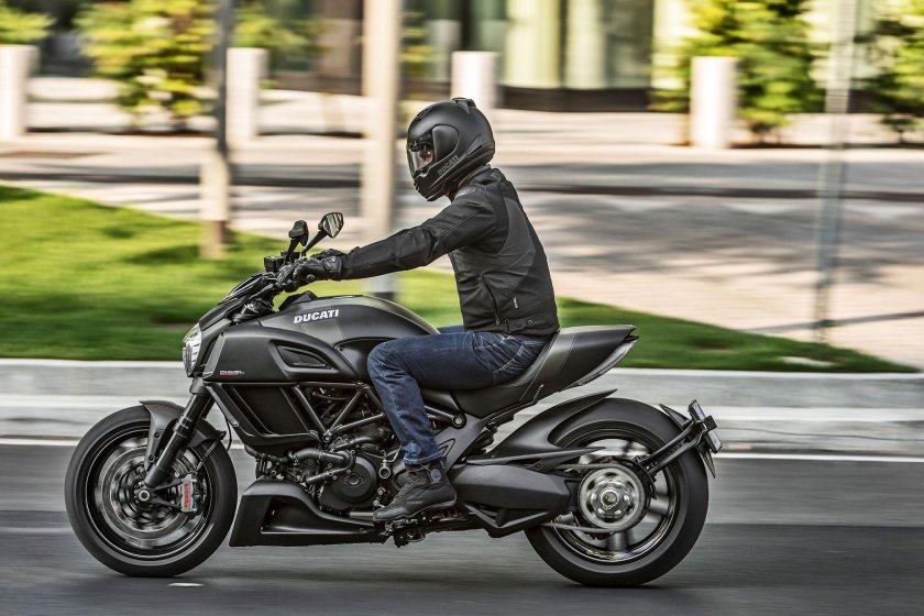 Ducati Diavel Carbon